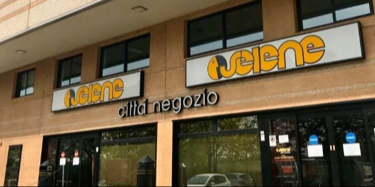 SELENE CITTA' NEGOZIO